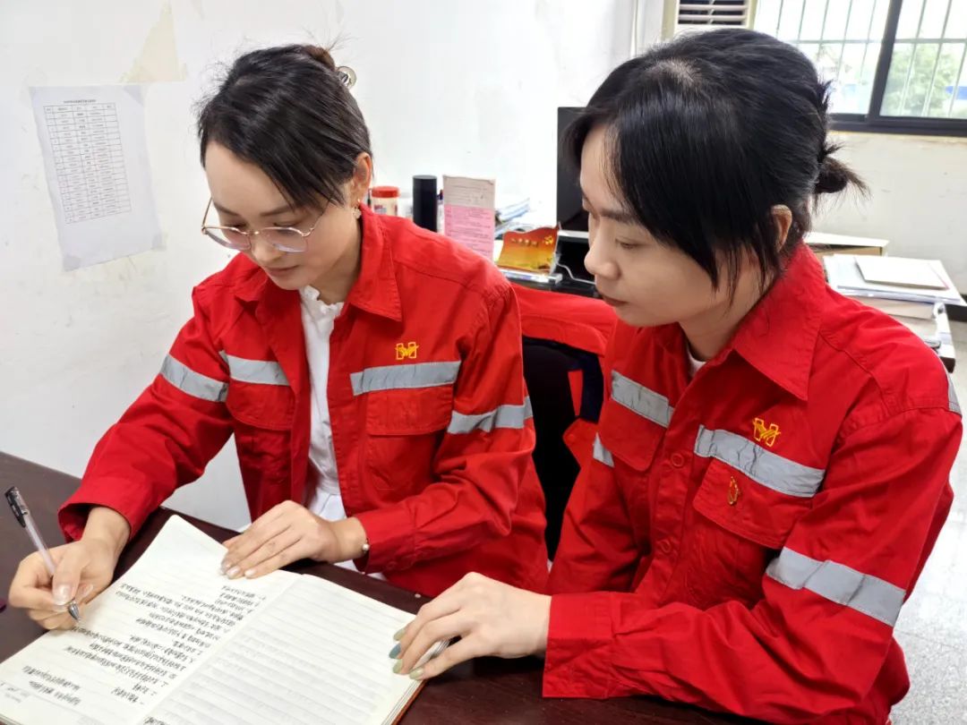 【宜化榜樣】化機(jī)公司李丹：提升素質(zhì)強(qiáng)技能，勇于奉獻(xiàn)顯擔(dān)當(dāng)(圖3)
